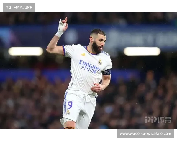 本泽马梅开二度卡马文加送助攻 皇马勇胜巴拉多利德前景可期 本泽马梅开二度卡马文加送助攻 皇马勇胜巴拉多利德前景可期